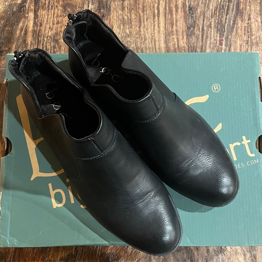 Women’s b.o.c. black Lucy ankle boots. Size 8.5. EUC B